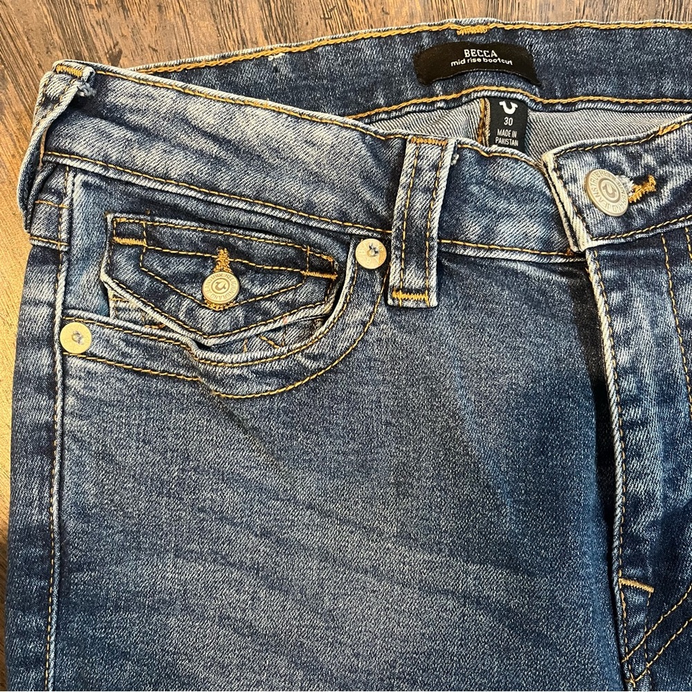 True Religion Women’s Becca Bootcut Jeans – Mid Rise – Size 30 - Picture 3 of 13